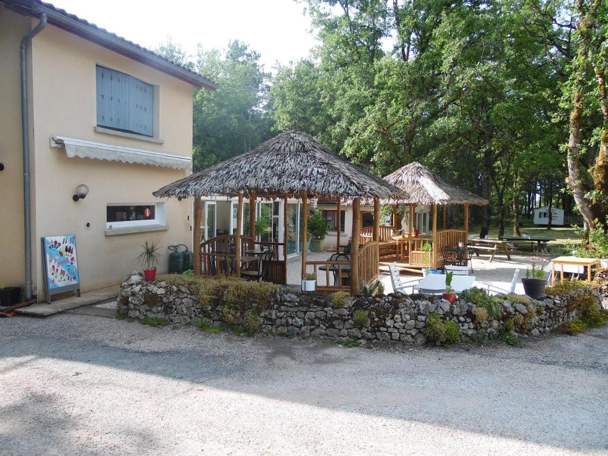 Camping Les Paillotes Payrac Luaran gambar