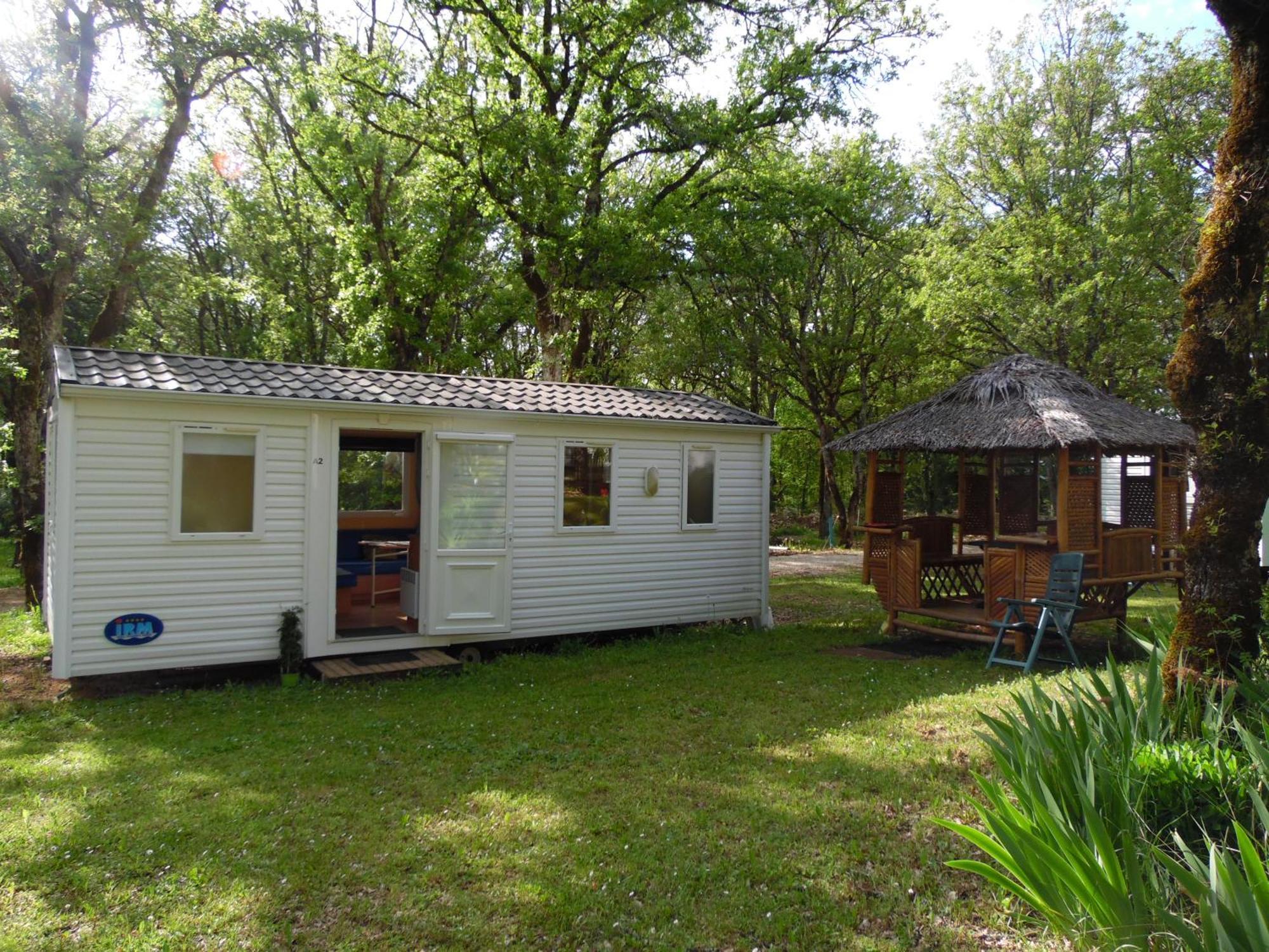 Camping Les Paillotes Payrac Luaran gambar